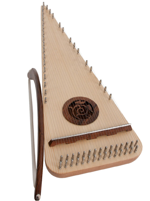 This left-handed Alto Rounded psaltery has 30 strings, ranging F4-Bb6. Constructed with a spruce soundboard on a body of lacewood